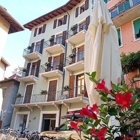 Casa Nataly Bed and Breakfast Torbole Sul Garda Exteriör bild