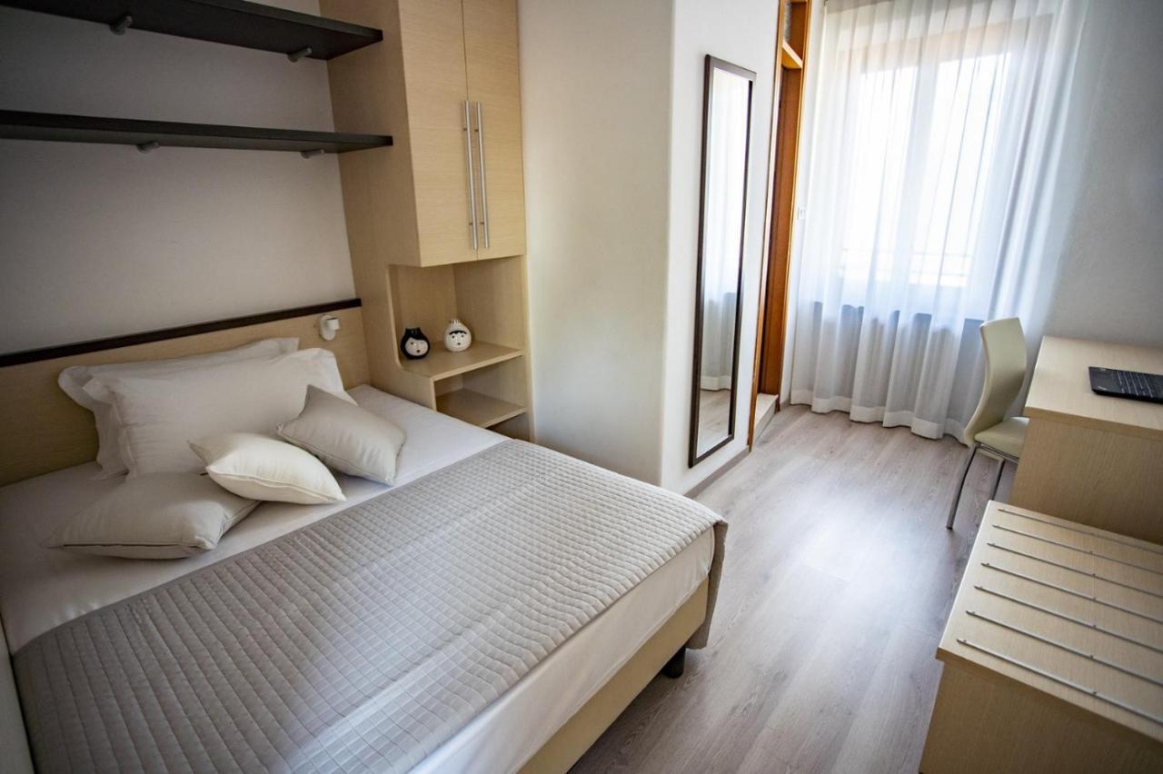 Casa Nataly Bed and Breakfast Torbole Sul Garda Exteriör bild