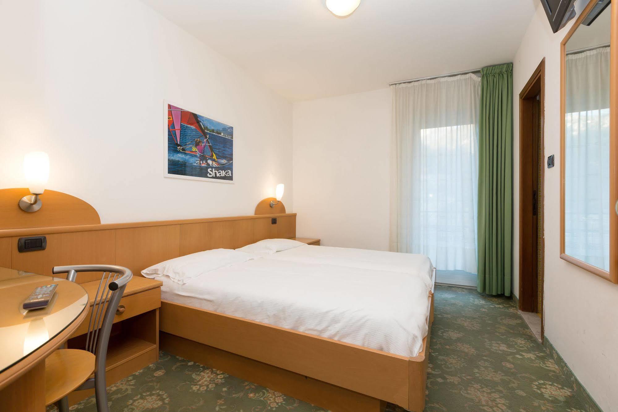 Casa Nataly Bed and Breakfast Torbole Sul Garda Exteriör bild